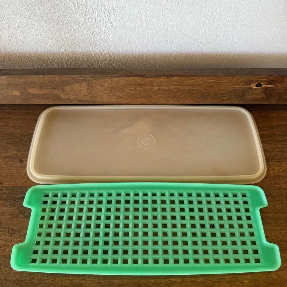2pc Vintage Tupperware Replacement Lid 1363 & Green Strainer Insert 1364